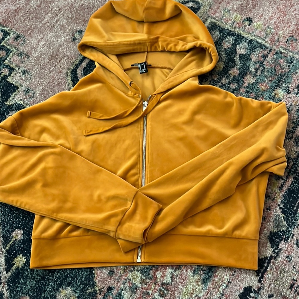 Forever 21 cropped zip up